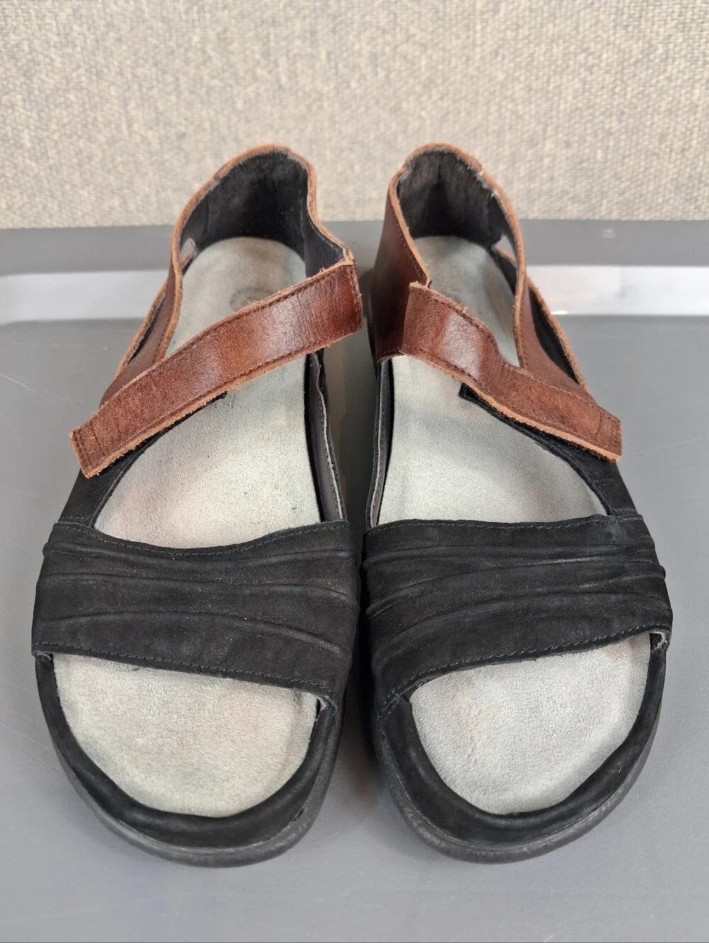 NAOT Papaki Comfort Sandals Womens 37 US 6 6.5 Black Cinnamon Leather Koru